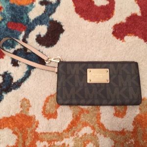 Michael Kors Wristlet